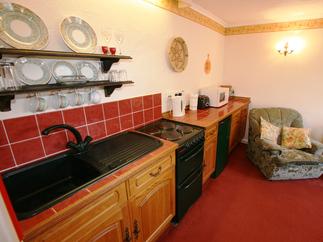 Wren Cottage price range is 259 - £434