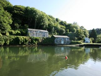 Pont House is located in Fowey