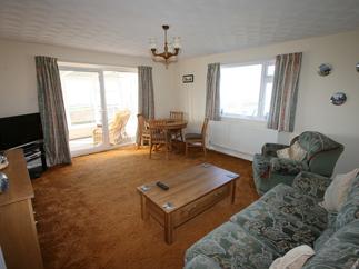 Little Quoit Holiday Cottage