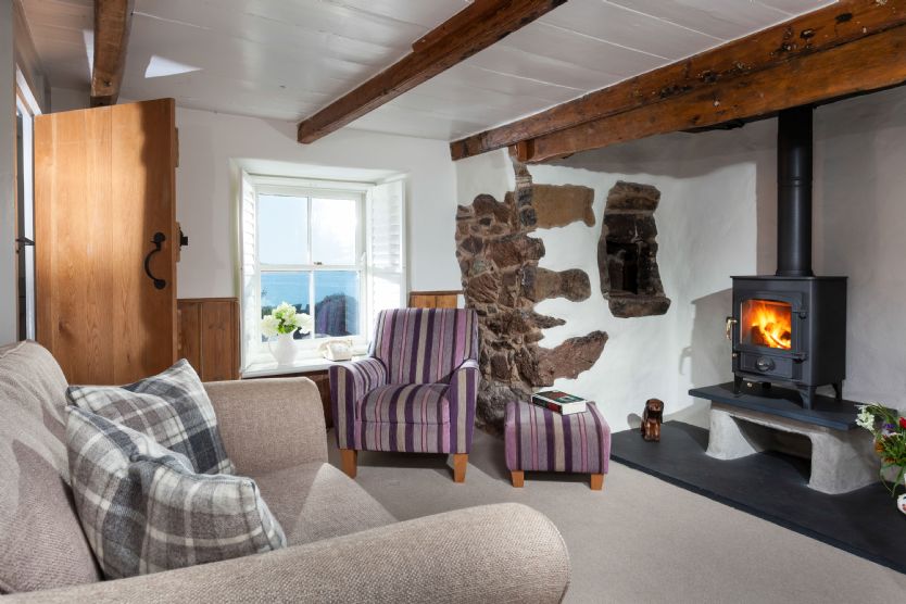 Trevarrow Cottage is located in Coverack