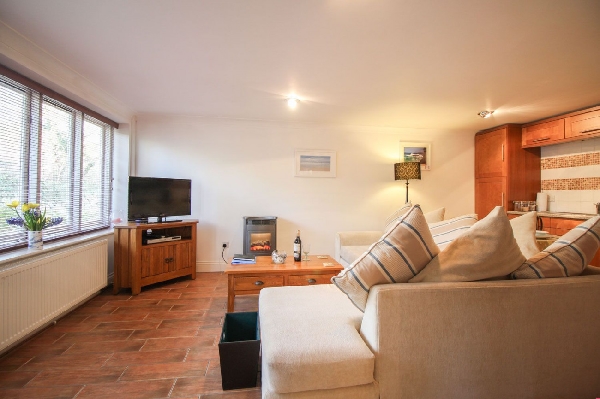 Dune Cottage at Rosevidney Manor Pictures