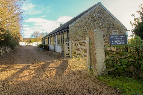Cottage holidays England - Dune Cottage at Rosevidney Manor