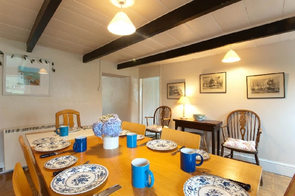 April Cottage price range is from just £319