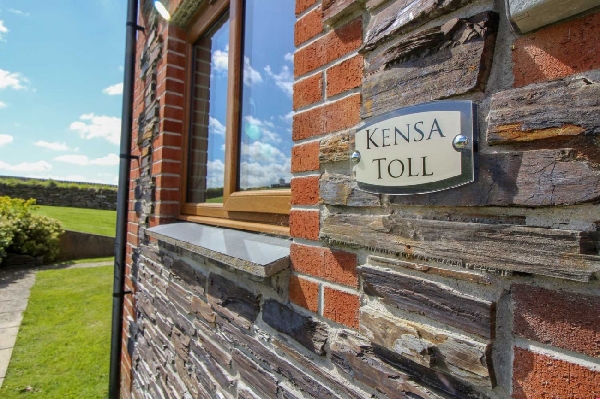 Kensa Toll Holiday Cottage