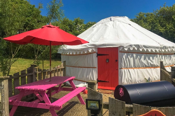 Poppy Yurt Holiday Cottage