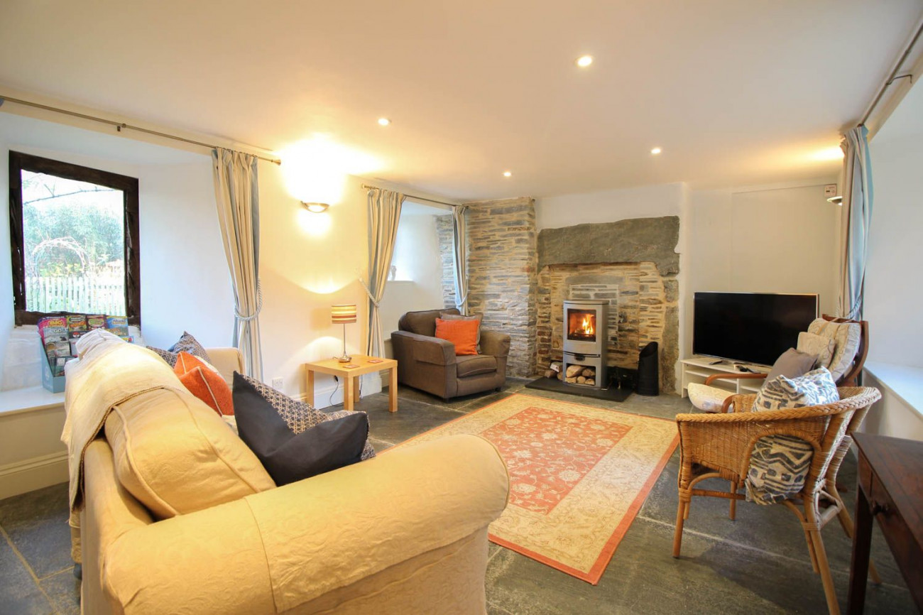 Click here for more about Fontevrault Cottage