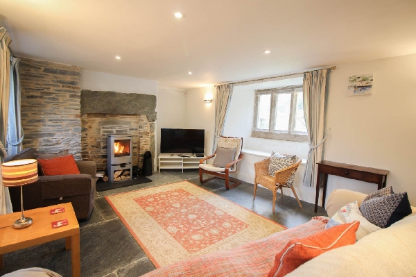 Fontevrault Cottage price range is from just £449