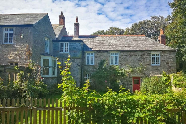 Fontevrault Cottage is located in Tintagel