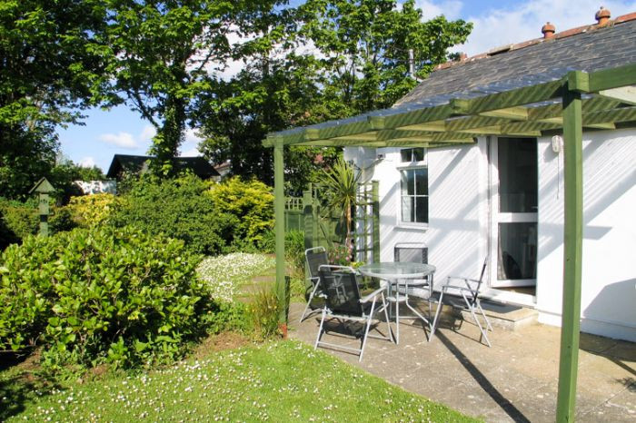 Click here for more about Vellan Cottage