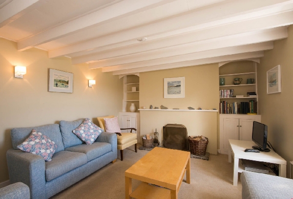 Camellia Cottage is in St Mawes, Cornwall