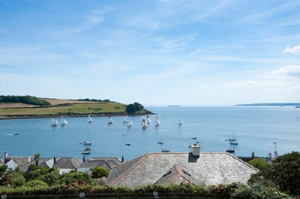 Upper Tresulian is located in St Mawes
