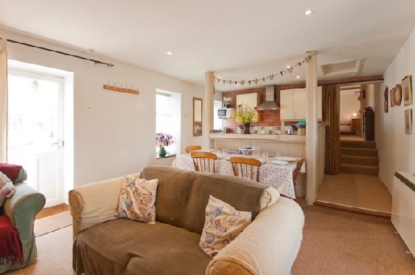 Roseland Cottage is in Falmouth, Cornwall