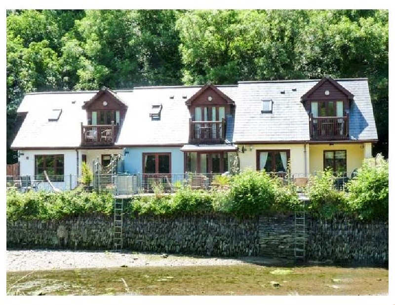Click here for more about Waterside Cottage