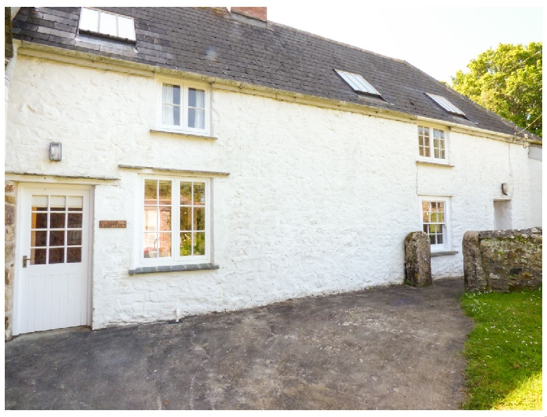 Click here for more about Farm Cottage