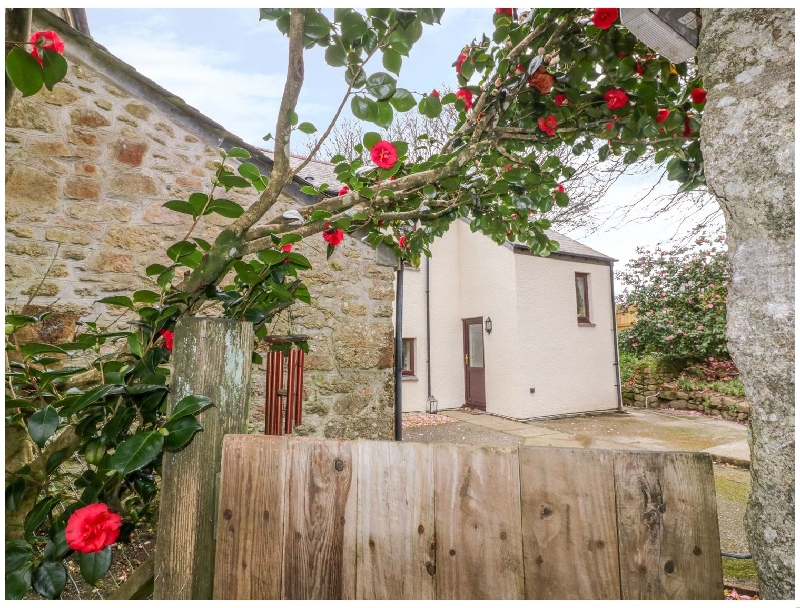 Click here for more about Camellia Cottage