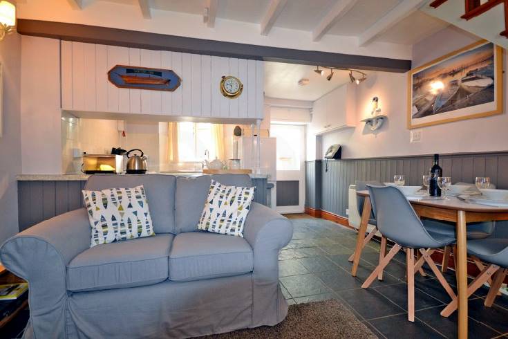 Glencoe Cottage is located in Polperro
