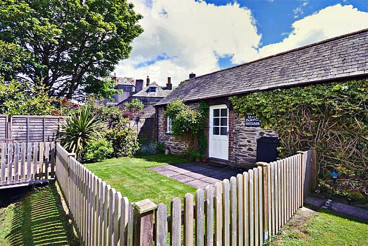 Click here for more about Lady Pamela&#039;s Cottage