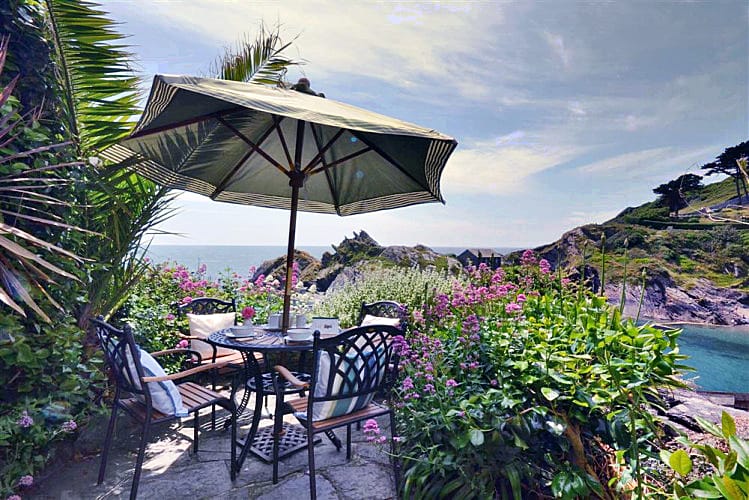 Nepenthe is located in Polperro
